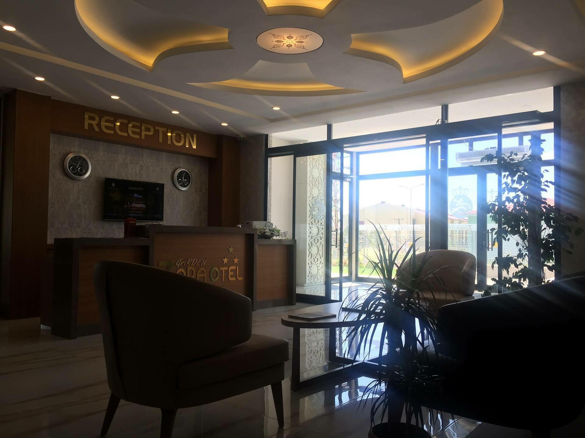 Garden Zara Hotel Restaurant Cafe Екстер'єр фото